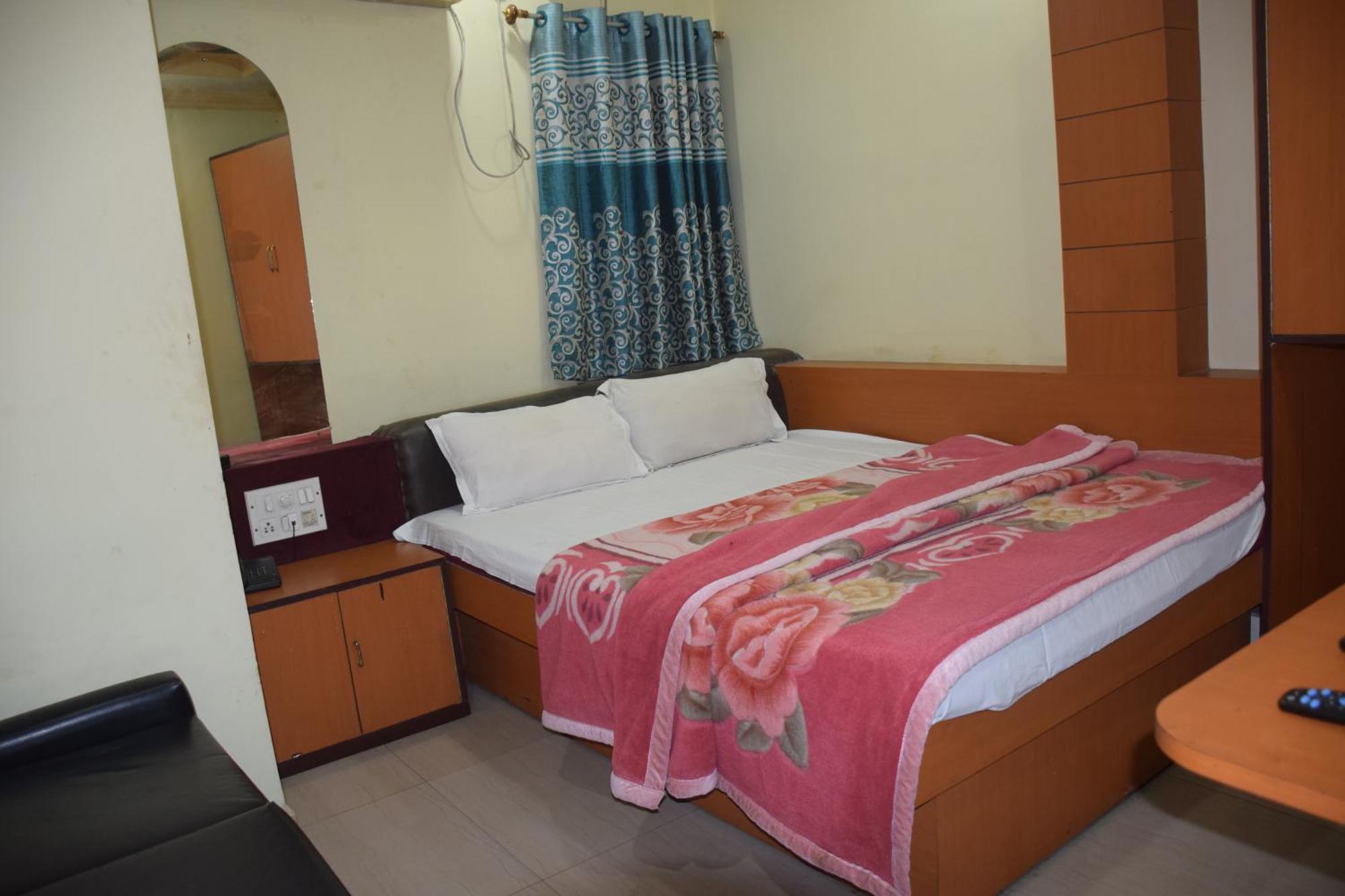 Starline Hotel Agartala Exterior photo